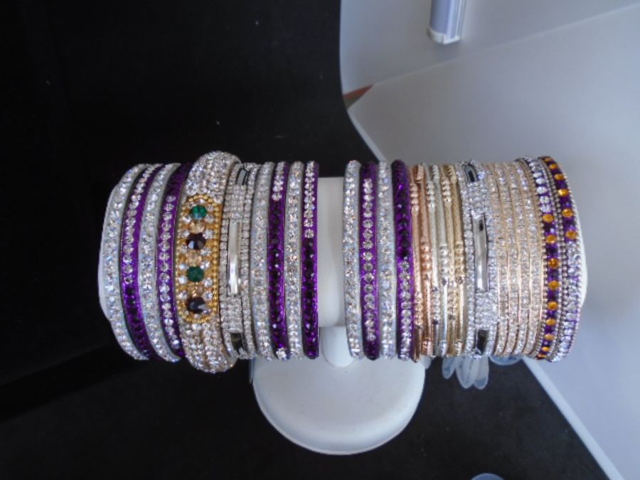 costume jewellery surplus stock from local jewellers, all new and unworn to include bracelets, - Image 2 of 8