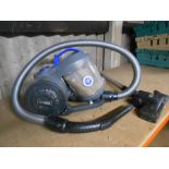 Vax cylinder vacuum cleaner