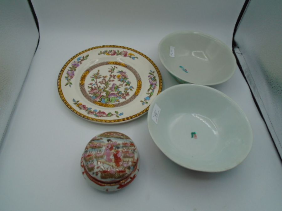 An Indian Tree patterned plate, two bowls decorated with a cockerel and a Japanese lidded pot