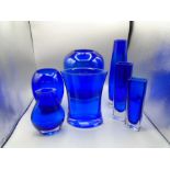 Quantity of various blue glass vases (7)