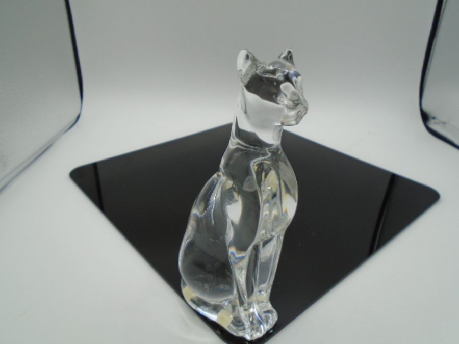 A Baccarat - France Crystal cat figure (clear) no box approx.16cm tall