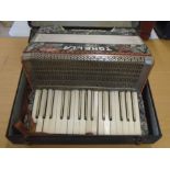 Tonella piano accordian