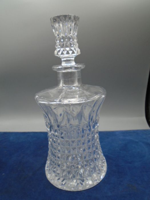 2 cut glass decanters - Image 2 of 3
