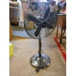 Floor standing fan