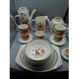 J&G Meakin 'poppy' part set comprising teapot, coffee pot, jug, 4 dinner plates, 2 bowls, 4 side