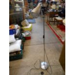 Floor standing lamp