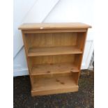 Pine bookcase H111cm W80cm D30cm