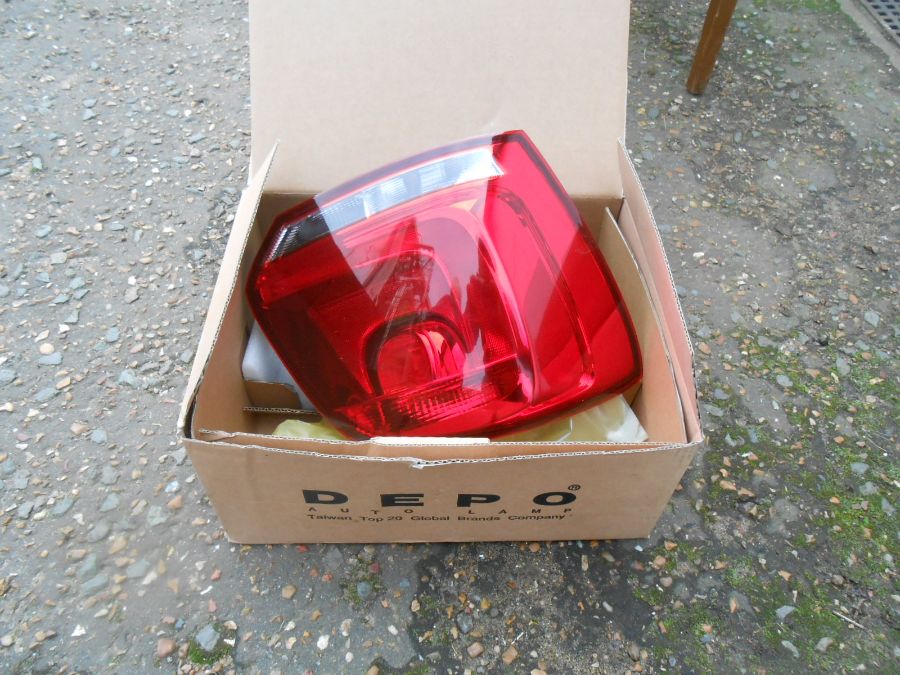 Stillage from shed clearance to include vw polo rear light in box, cuprinol, tools etc - Image 2 of 9