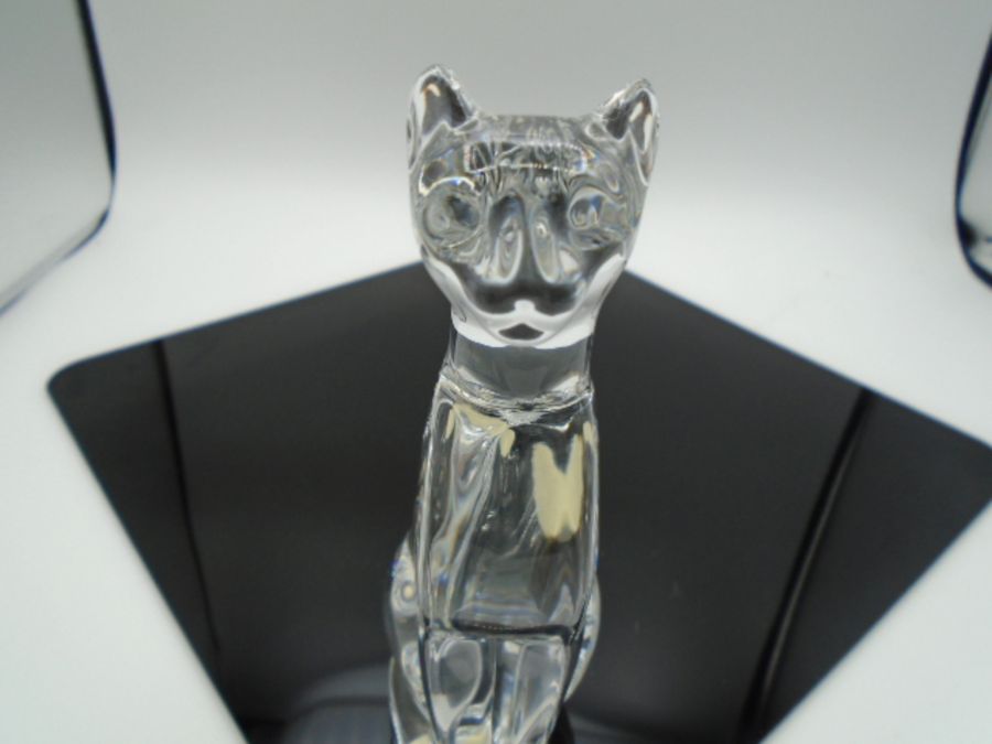 A Baccarat - France Crystal cat figure (clear) no box approx.16cm tall - Image 2 of 3