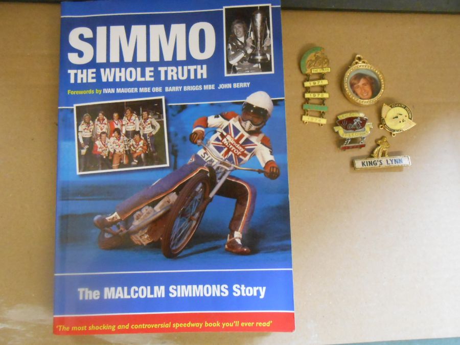 Speedway's Malcolm Simmons "Simmo" collection with framed photo, book and pin badges - Image 2 of 5