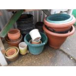 Quantity of garden pots and buckets