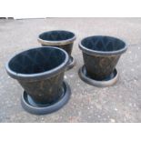 3 new plastic garden pots