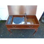 Vintage Dynatron radiogram record player with speakers (2 legs are loose) A/F H68cm W97cm D44cm