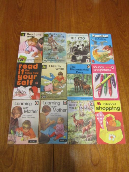 28 vintage hardback Lady Bird childrens books - Image 2 of 2