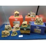 Quantity of Lilliput Lane model houses, boxed and unboxed to incl Scotch Mist L2159, Walton Lodge