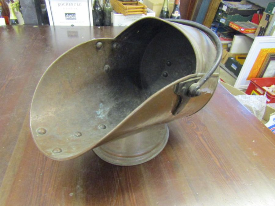 Copper coal scuttle - Image 2 of 3