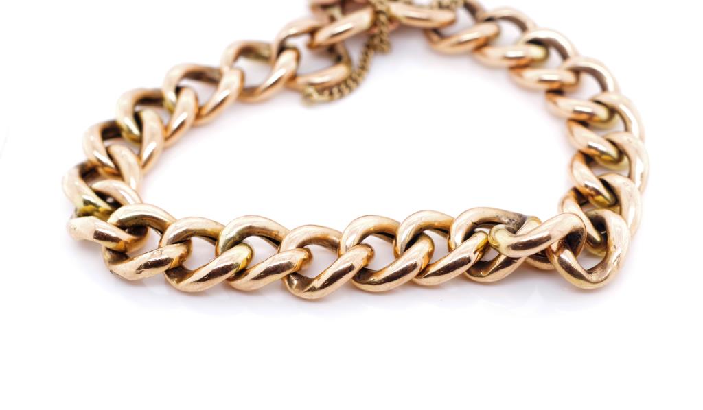 Early 20th C. 9ct yellow gold curb link bracelet - Image 2 of 3