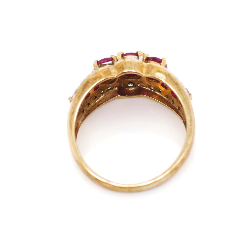 Ruby and diamond set 9ct yellow gold ring - Image 3 of 3