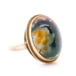 Edwardian 9ct yellow gold and moss agate ring