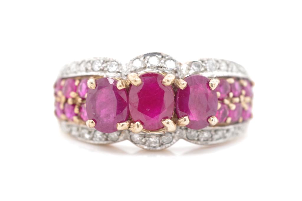 Ruby and diamond set 9ct yellow gold ring - Image 2 of 3