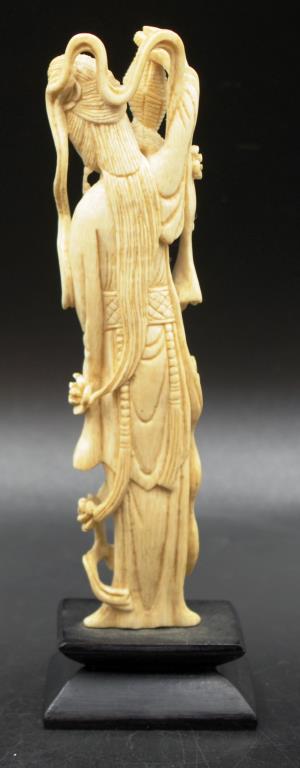 Antique Chinese carved ivory Woman figure - Image 3 of 4