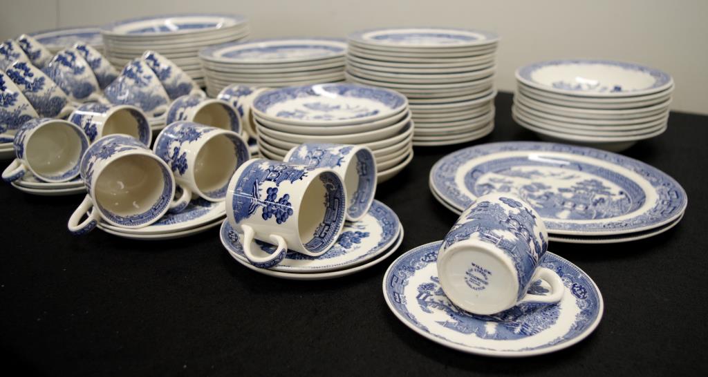 Extensive Wedgwood "Willow" part dinner set - Image 3 of 4