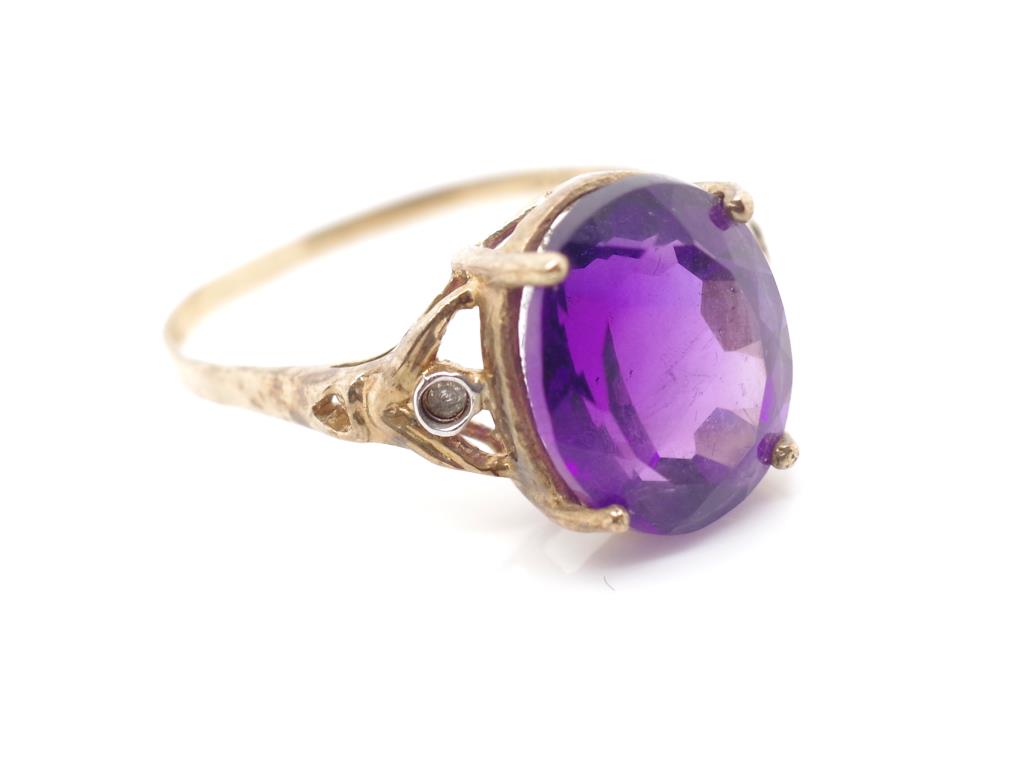 Amethyst and yellow gold ring - Image 3 of 4