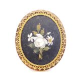 Victorian pietra dura and yellow gold brooch