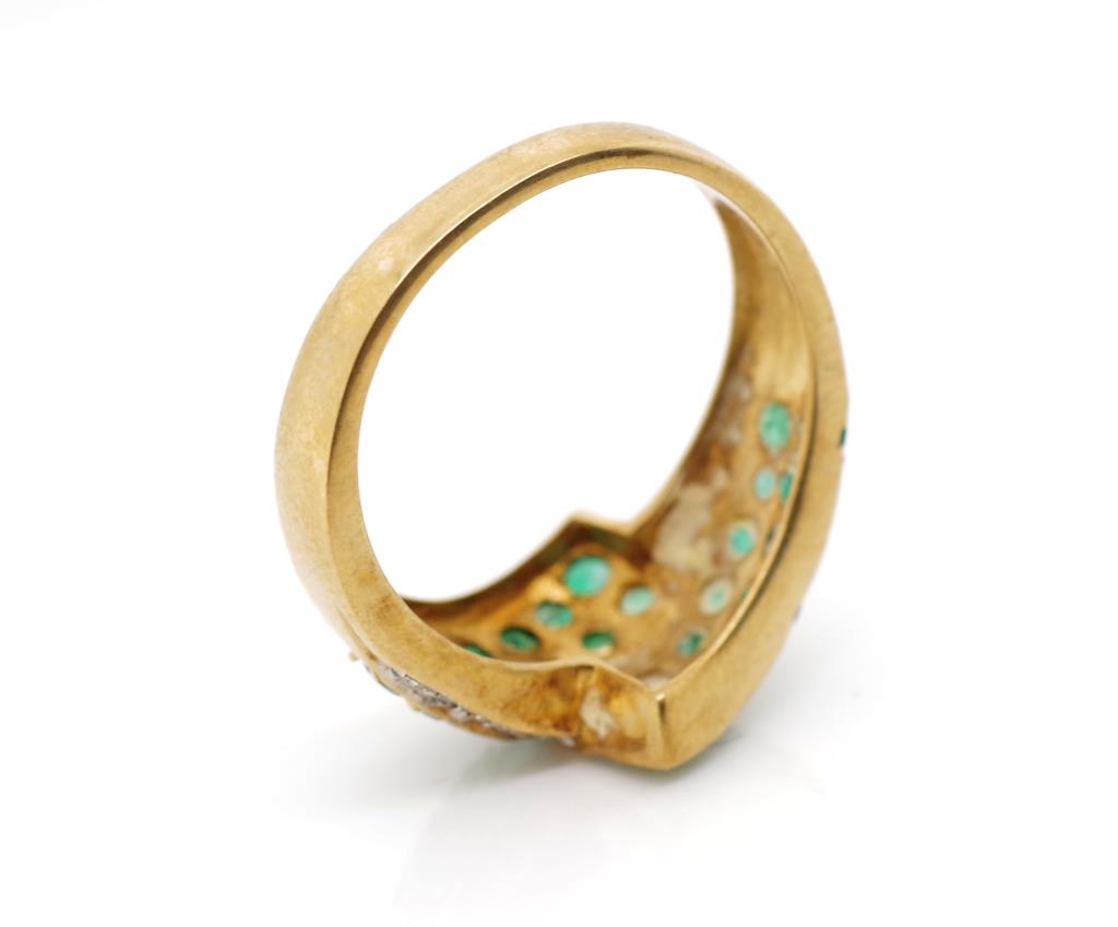 Emerald, diamond and 9ct yellow gold ring - Image 3 of 3