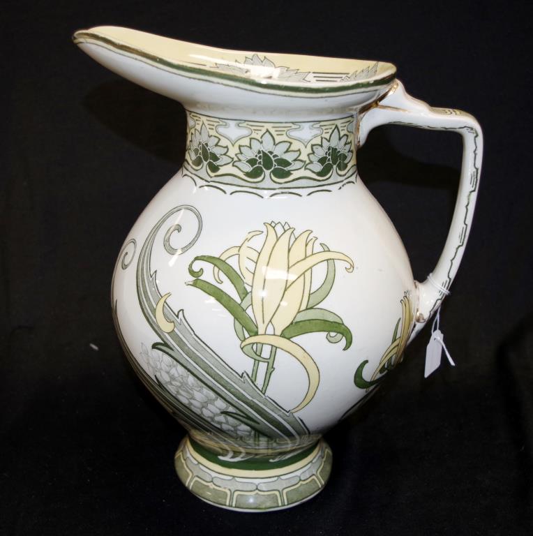 Vintage Royal Doulton 'Lily' ceramic water jug - Image 4 of 4