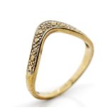 Diamond and 9ct yellow gold wedder / ring