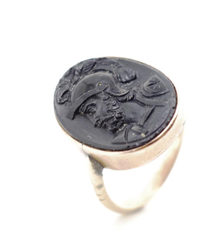 Early 20th C. Intaglio and 9ct rose gold ring - Image 6 of 6