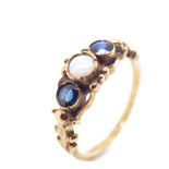 Opal, sapphire and 9ct yellow gold ring