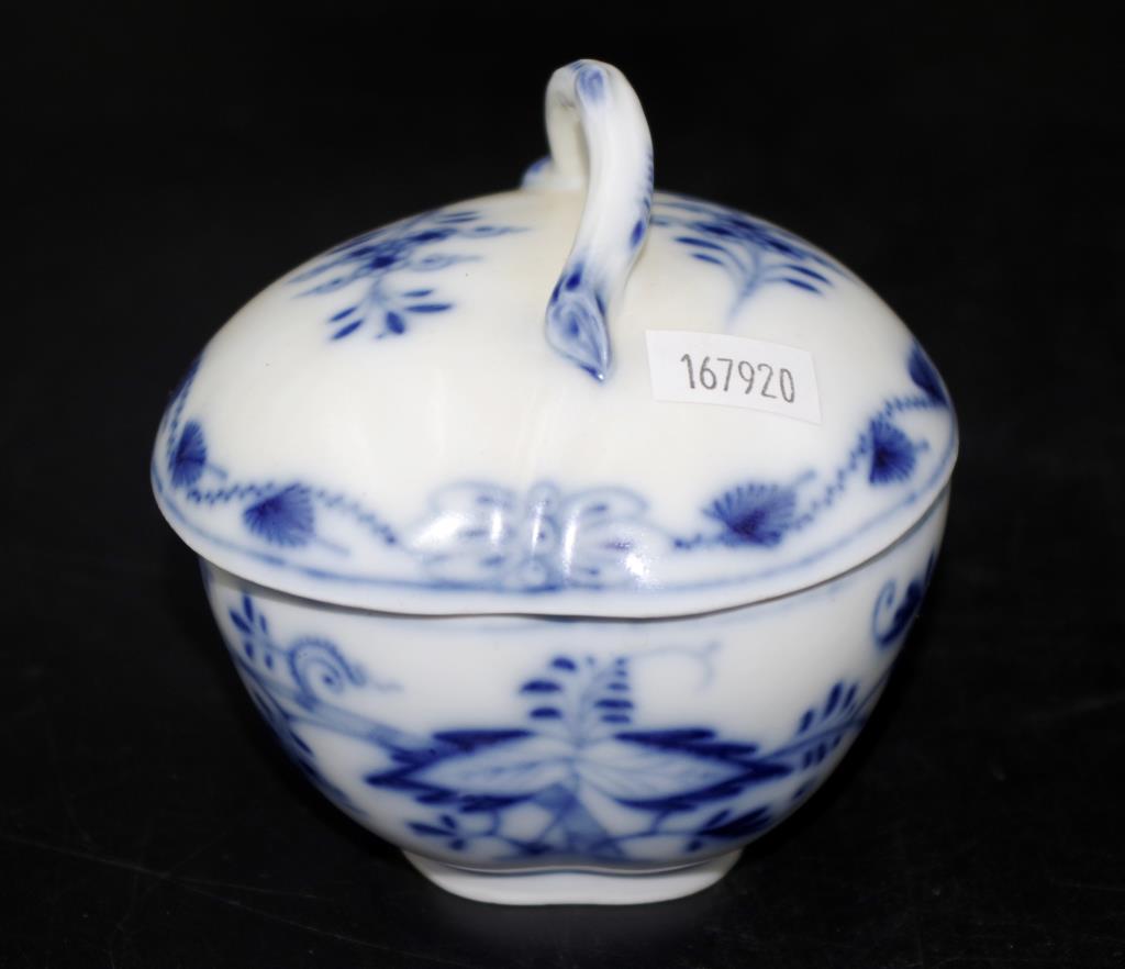 Meissen ceramic blue & white lidded bowl - Image 3 of 5