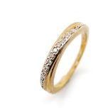 Diamond and 9ct yellow gold ring