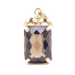 Smoky quartz and 9ct yellow gold pendant