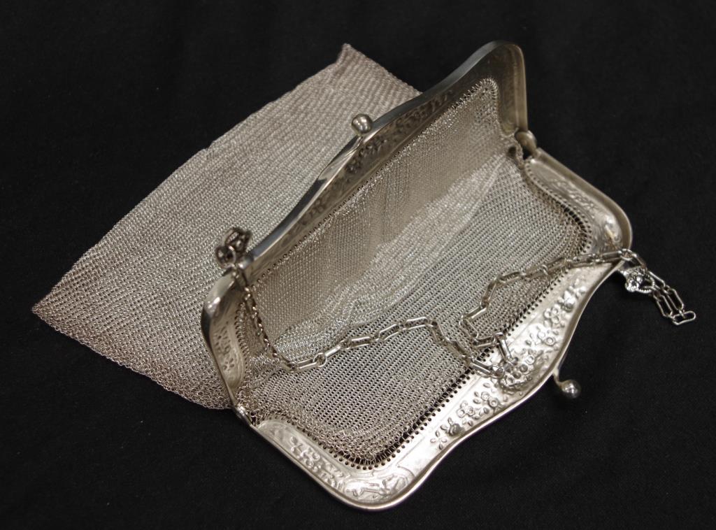 Oroton silver mesh purse - Image 3 of 4