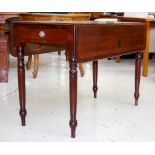 Georgian mahogany Pembroke table