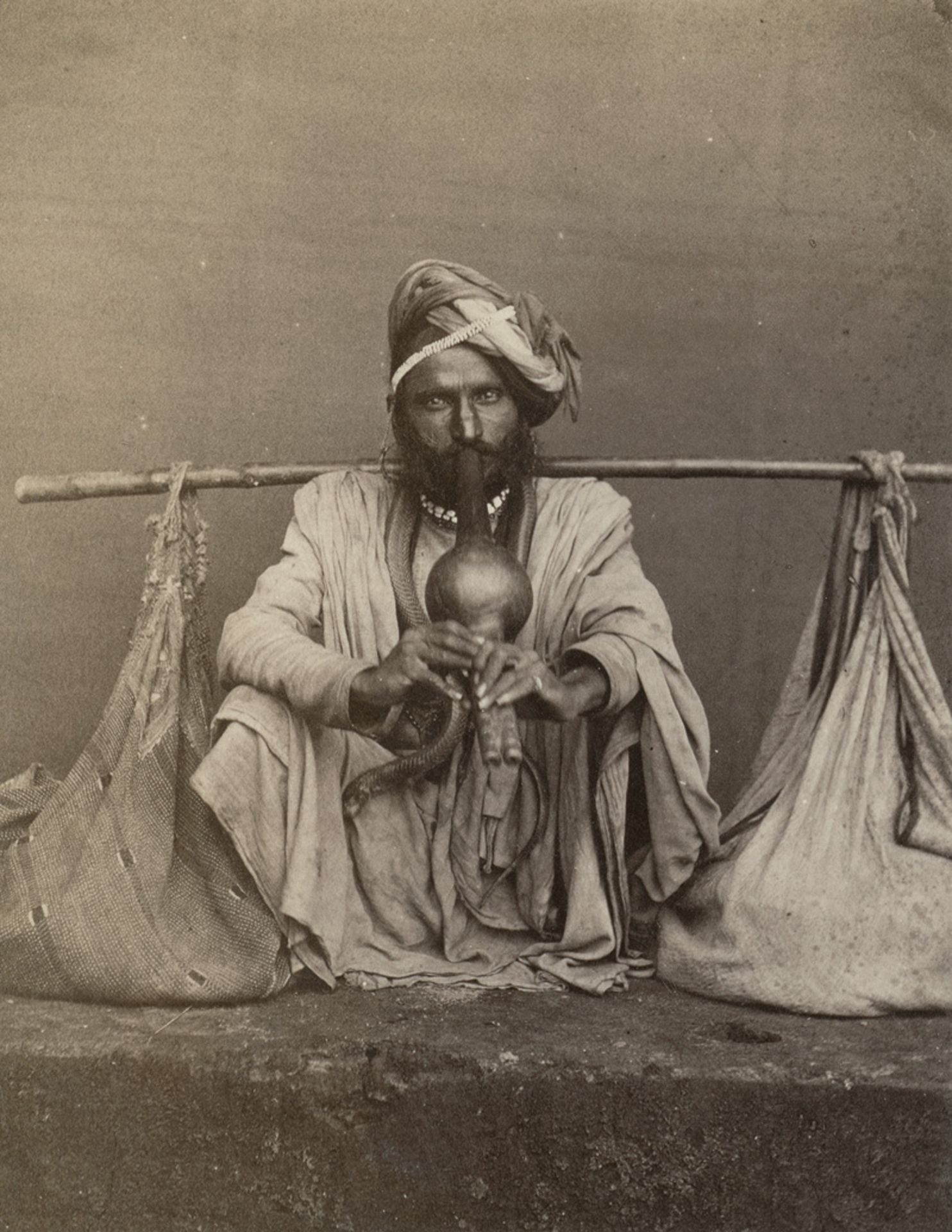 British India: Portraits of servants, street sellers and merchants - Image 2 of 3