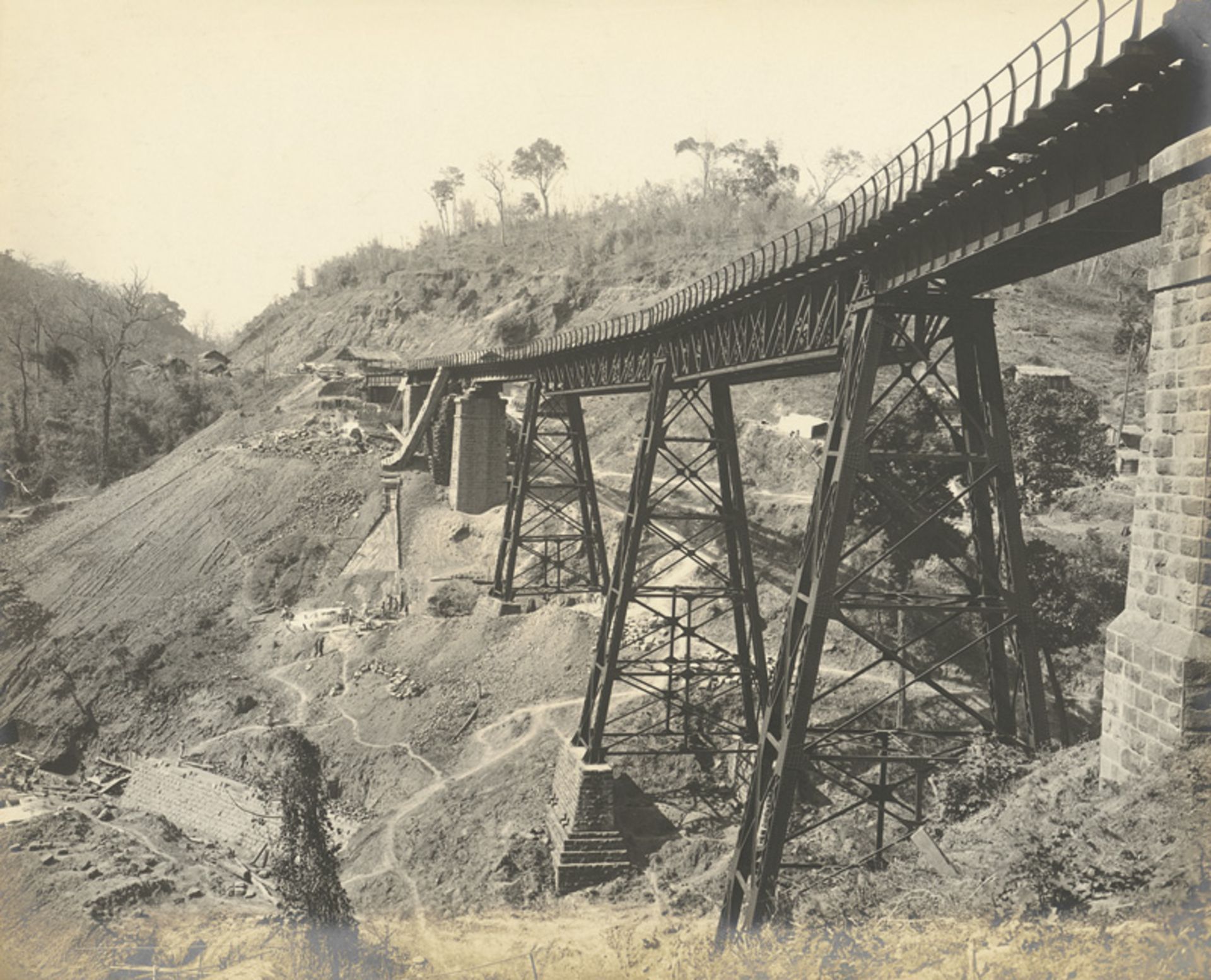 British India: Railway construction and bridges