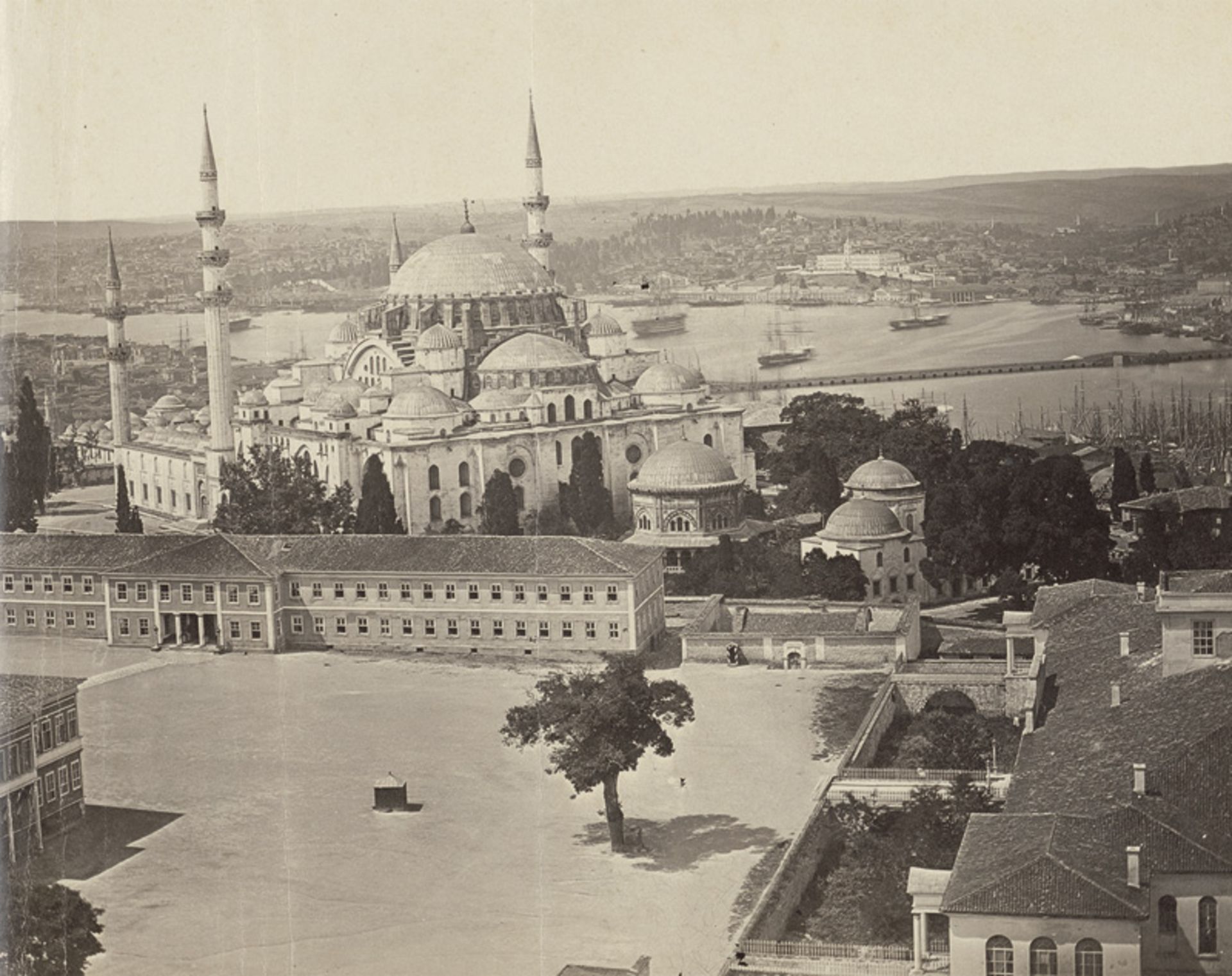Robertson, James and Felice Beato: Panorama of Constantinople