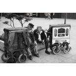 Cartier-Bresson, Henri: Street organ players, Berlin