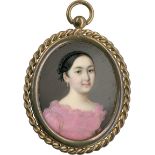 Russisch: um 1820. Miniatur Portrait einer jungen Frau mit Perlohr...