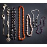 A banded agate and faceted crystal bead single-string necklace,