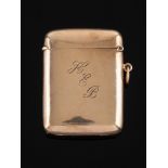 A George V 9ct gold vesta case, maker W& Co Ltd, Birmingham, 1913: initialled,