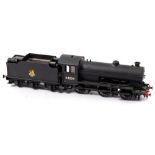 A kit built O gauge model of a Gresley J39/1 0-6-0 locomotive and tender No 64824: black.