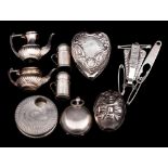 A mixed lot of silver collectables,