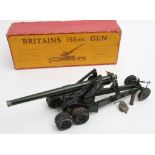 Britains No 2064 155mm Field Gun: dark green with trail wheels,