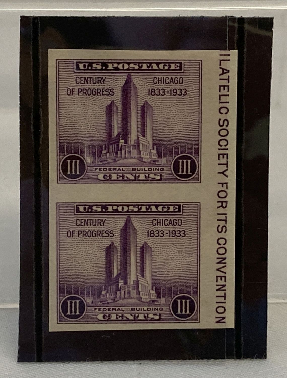 A vertical pair of 1933-35 American Chicago Century Of Progress 3 cent stamps.