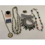A small collection of vintage and modern jewellery.